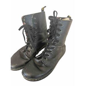 Dr. Marten’s Stratford Black Leather Floral Foldover Lace Up Boots sz10 ladies